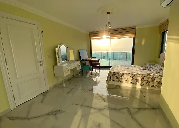 - Luxux - Rooftop - Terrasse - Whirlpool - Pool * ألانيا