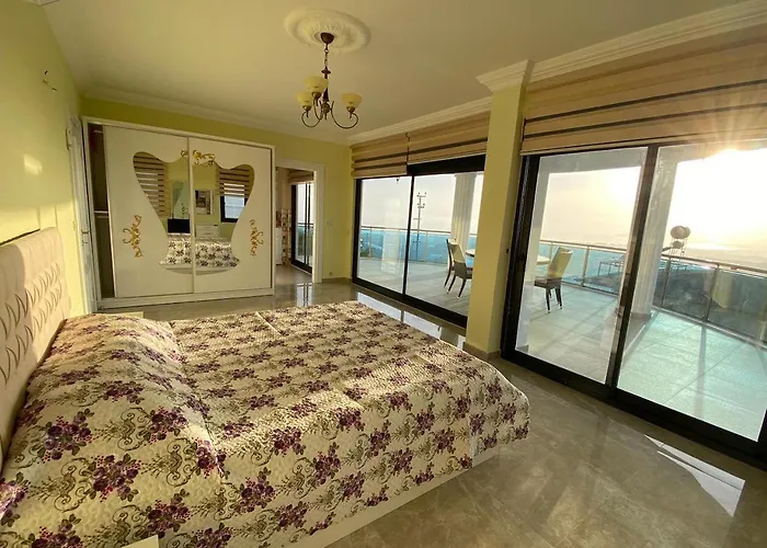 - Luxux - Rooftop - Terrasse - Whirlpool - Pool * ألانيا