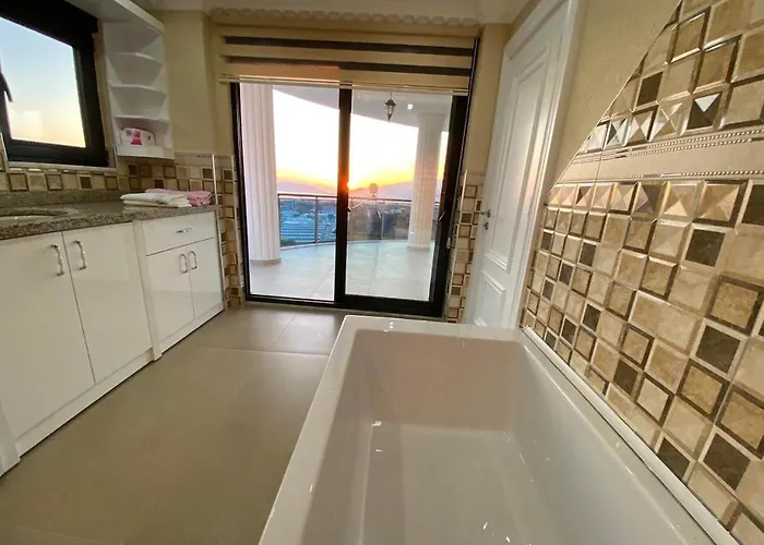 فيلة - Luxux - Rooftop - Terrasse - Whirlpool - Pool ألانيا