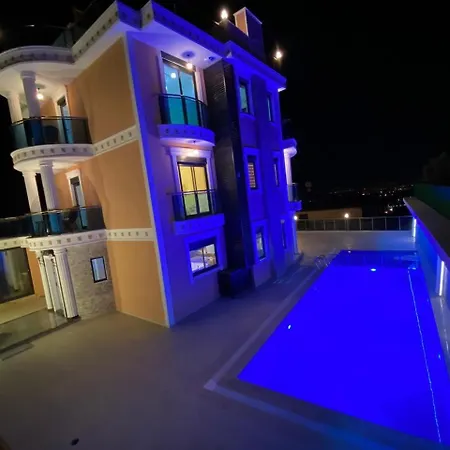 - Luxux - Rooftop - Terrasse - Whirlpool - Pool Αλάνια