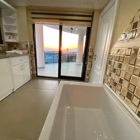 Βίλα - Luxux - Rooftop - Terrasse - Whirlpool - Pool Αλάνια