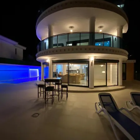 - Luxux - Rooftop - Terrasse - Whirlpool - Pool Willa