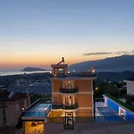 - Luxux - Rooftop - Terrasse - Whirlpool - Pool * Alanya